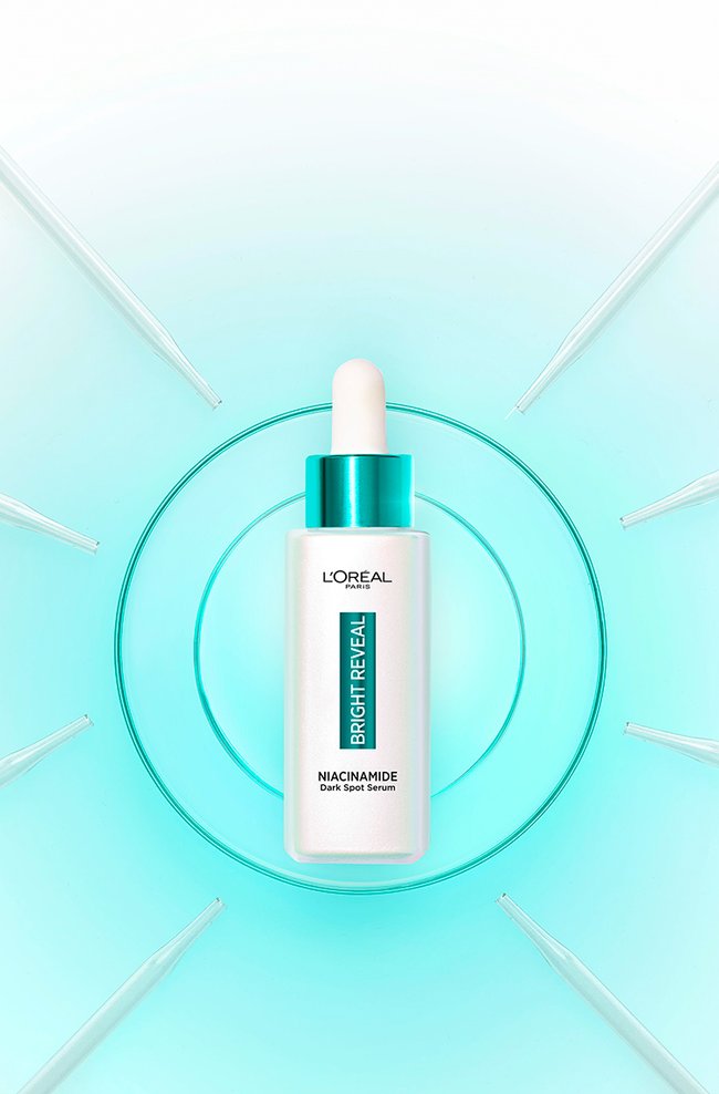 L'Oreal Paris Bright Reveal Niacinamide dark spot serum with turquoise dropper cap