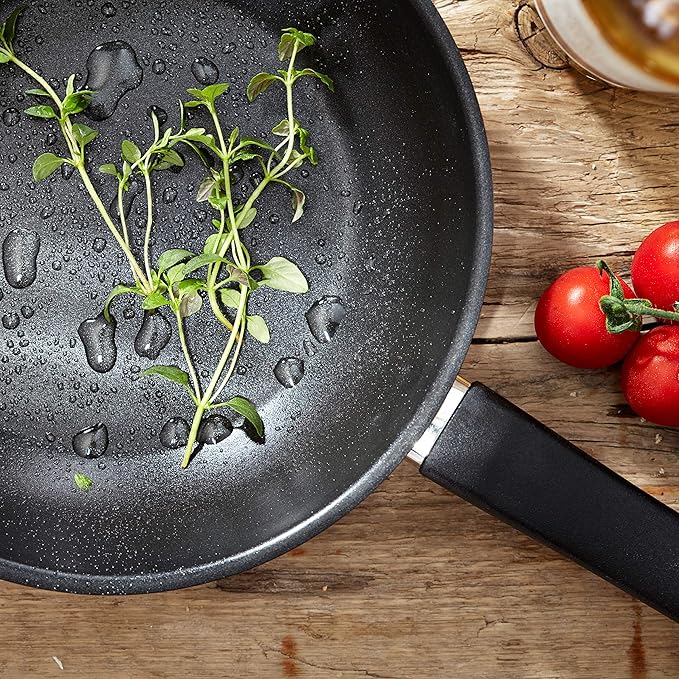 Judge Vista non-stick 30cm open frying pan with black handle