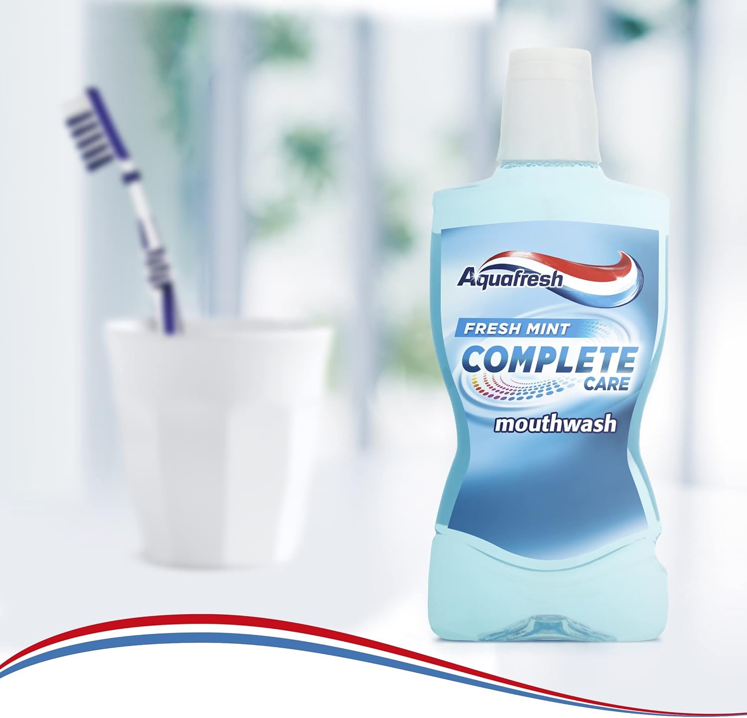Aquafresh Fresh Mint Complete Care mouthwash 500ml blue bottle