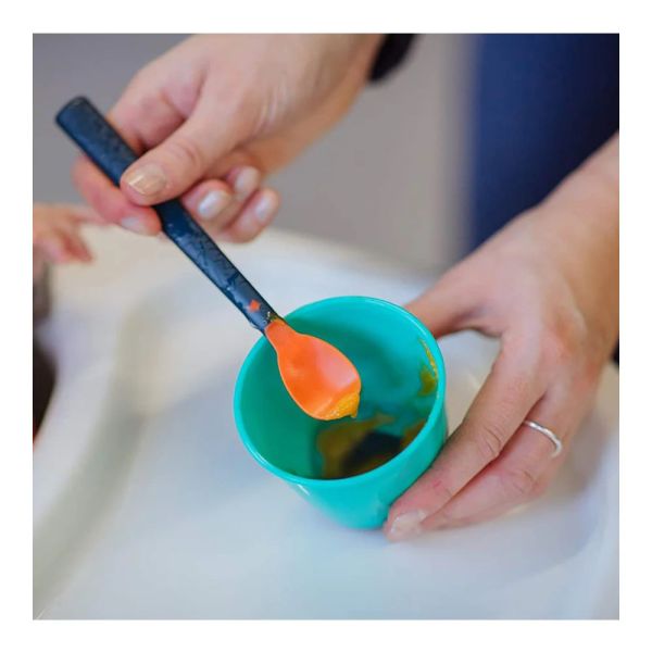 Tommee Tippee Heat Sense Soft Weaning Spoons four pack with bowl