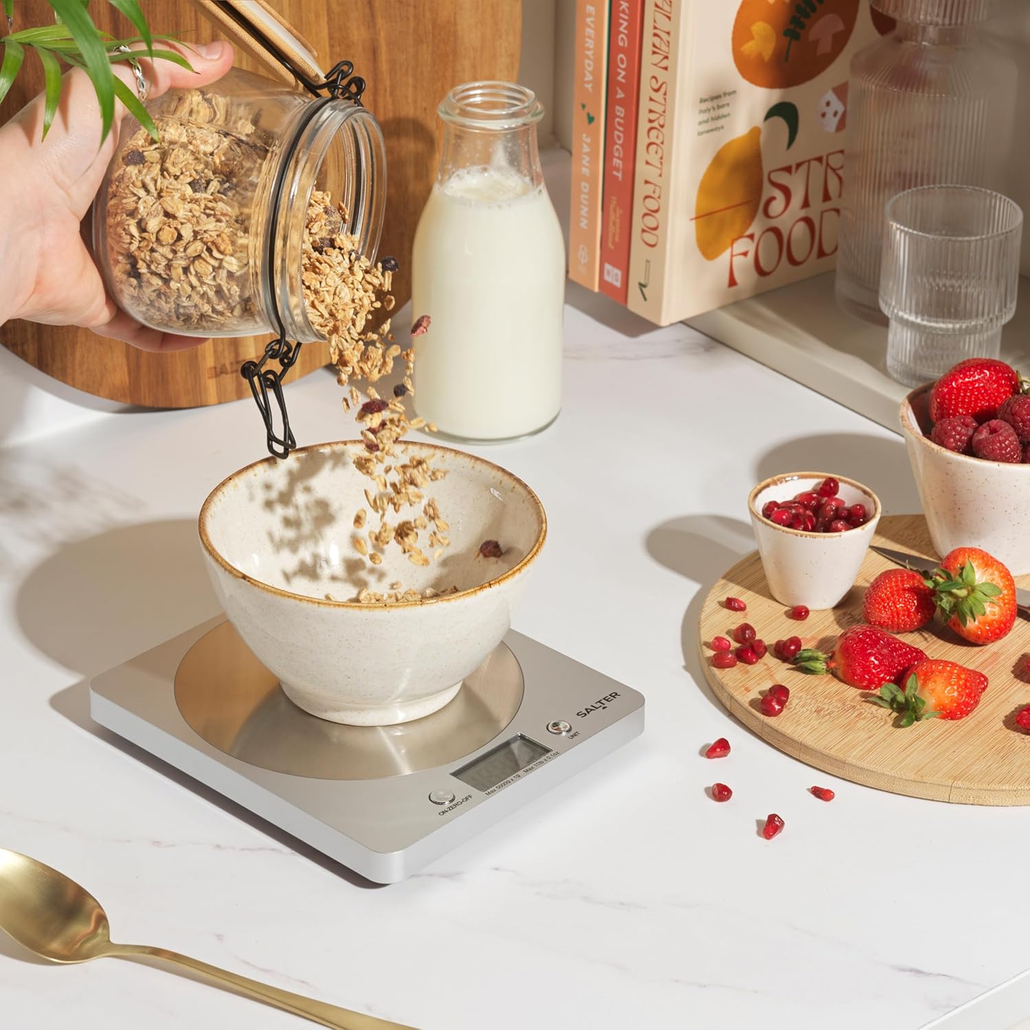 Salter 1036 white electronic disc kitchen scale with bowl