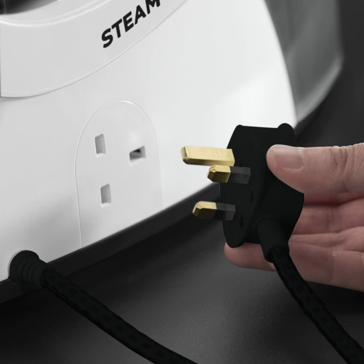 Russell Hobbs Steam Power 24420 white steam generator iron with power cable