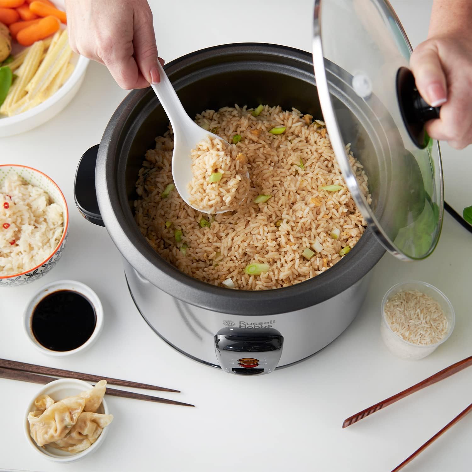Russell Hobbs 1.8L rice cooker and steamer with keep warm function