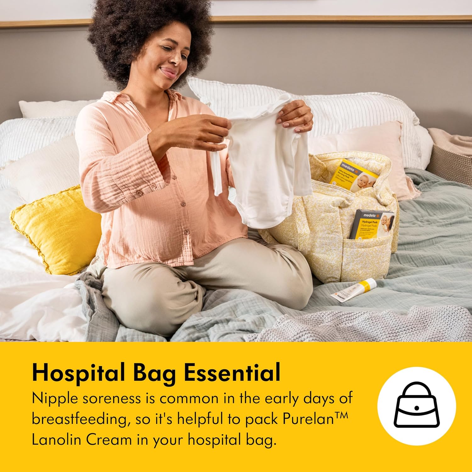 Medela Harmony Flex manual breast pump set with accessories and storage bag