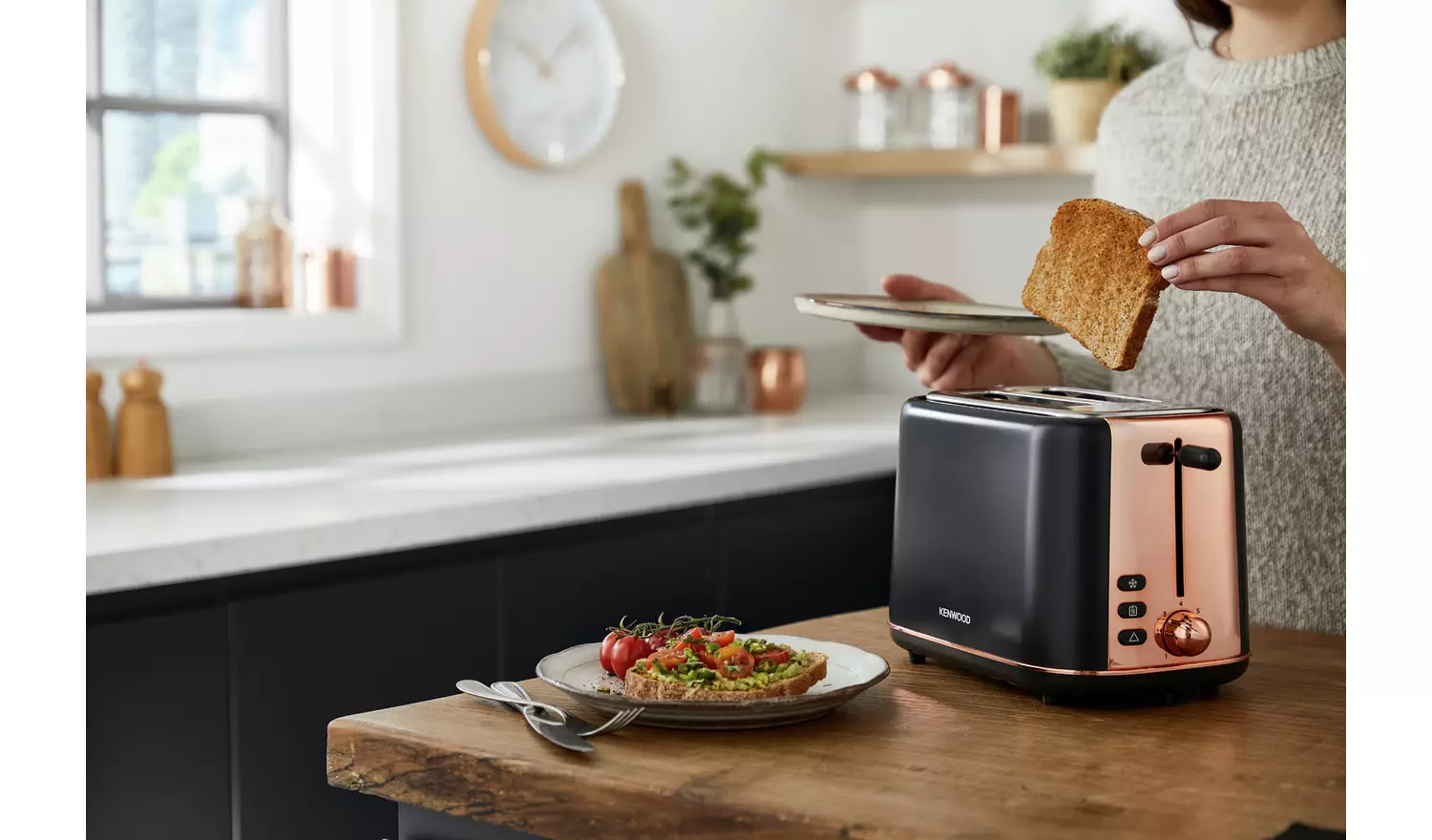 Kenwood Abbey Lux 2 slot toaster 800w dark grey and rose gold finish