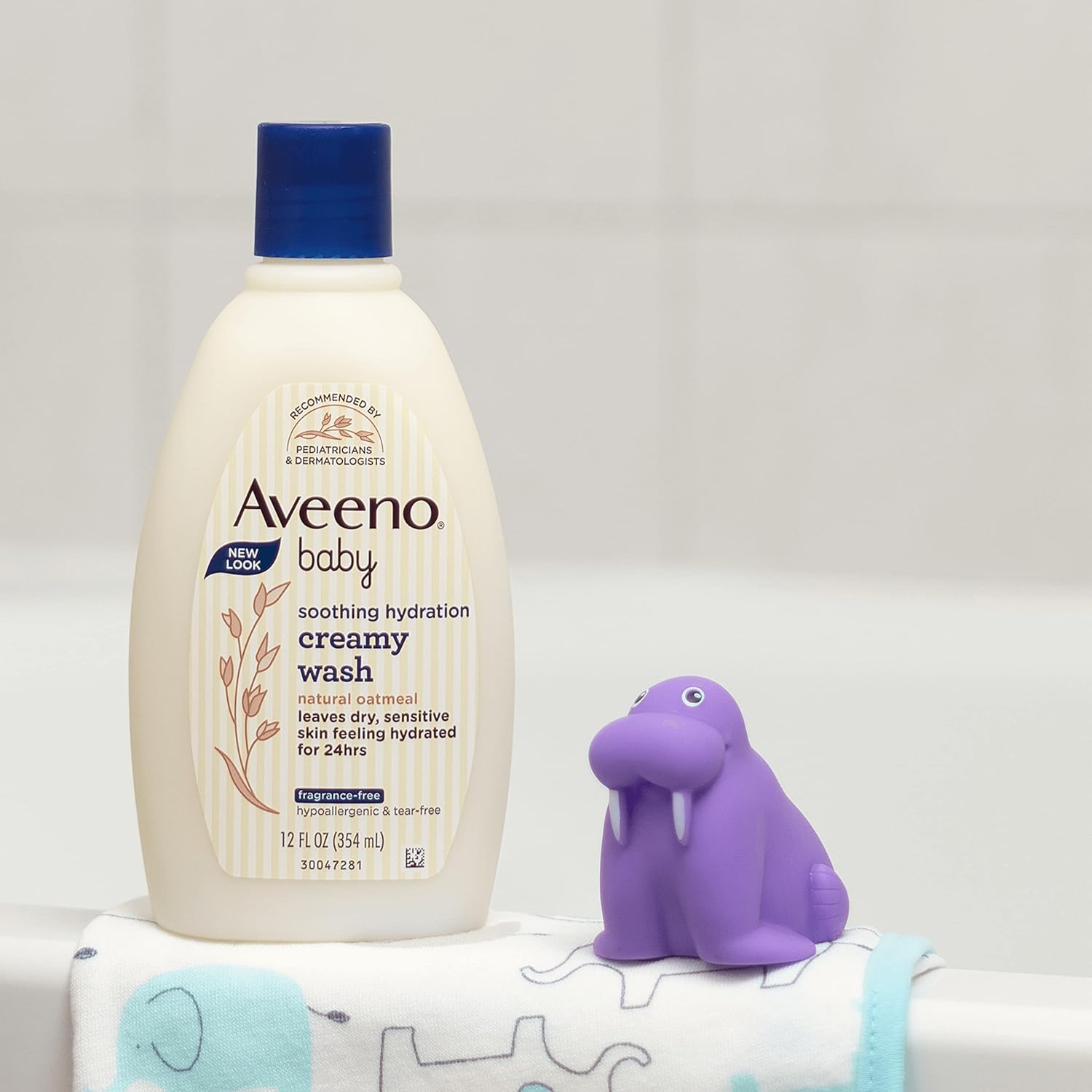 Aveeno Baby Soothing Hydration Creamy Wash fragrance-free 354ml bottle with blue cap