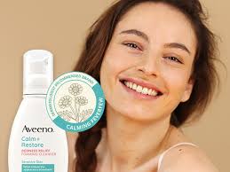 Aveeno Calm Restore Redness Relief Foaming Cleanser 180ml bottle with pump