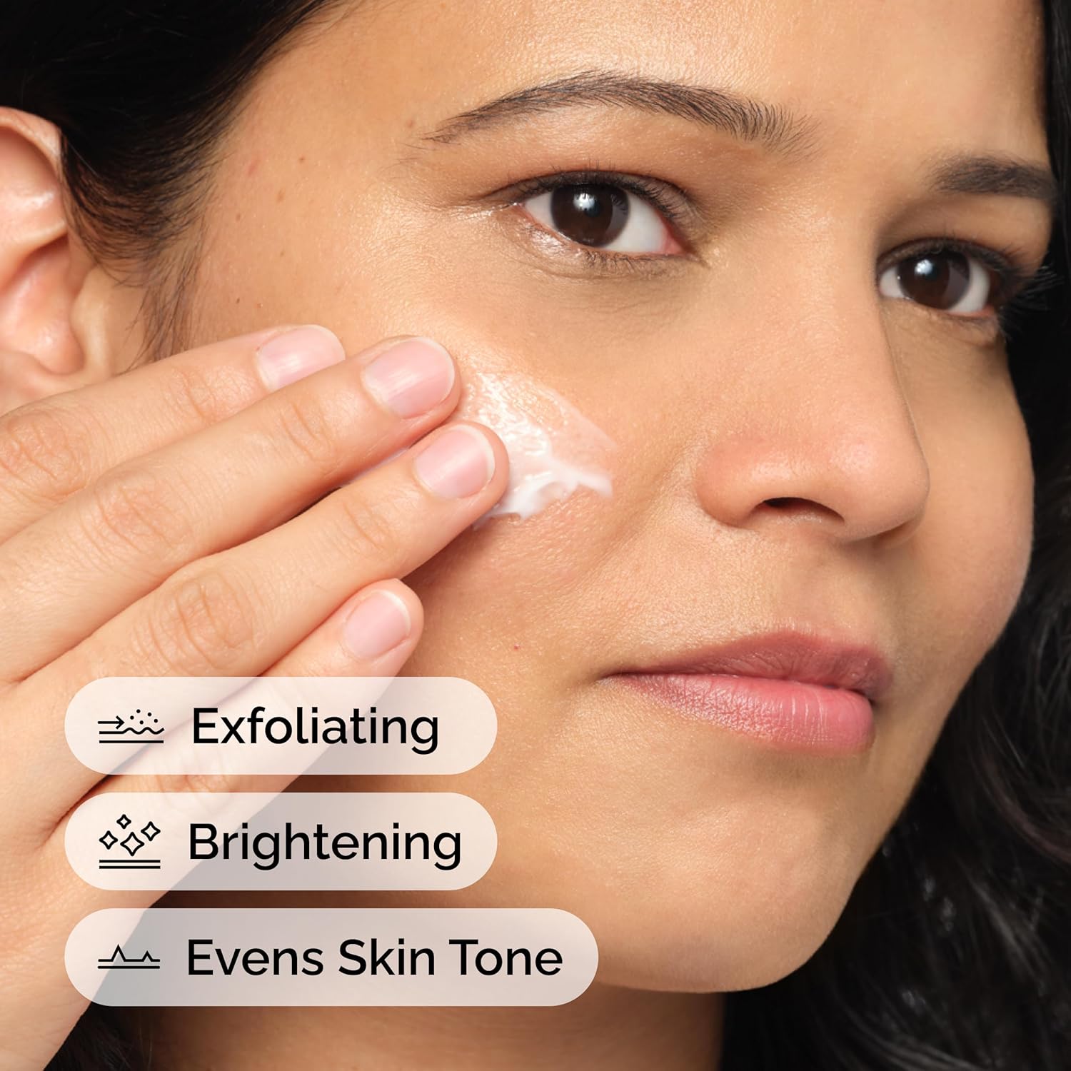 The Ordinary Azelaic Acid Suspension 10% cream on skin, white texture