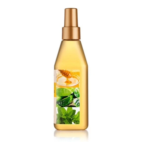 Crème of Nature Pure Honey Scalp Refresh Leave-In Conditioner spray bottle