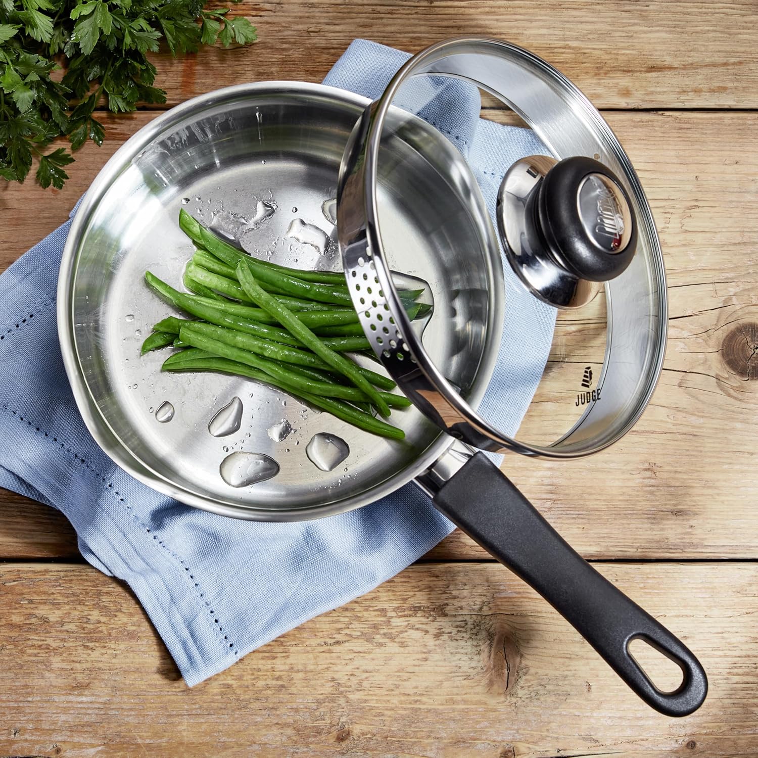 Judge Vista Original stainless steel saucepan with glass lid and black handle