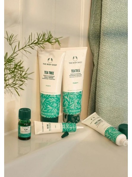 The Body Shop Tea Tree Squeaky Clean Scrub 100ml facial exfoliant