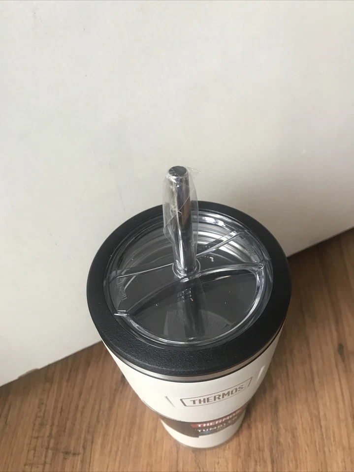 Thermos Icon Cold Cup 710ML sandstone with straw and black lid