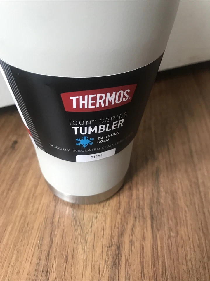 Thermos Icon Series 710ML sandstone tumbler with straw, vacuum insulated